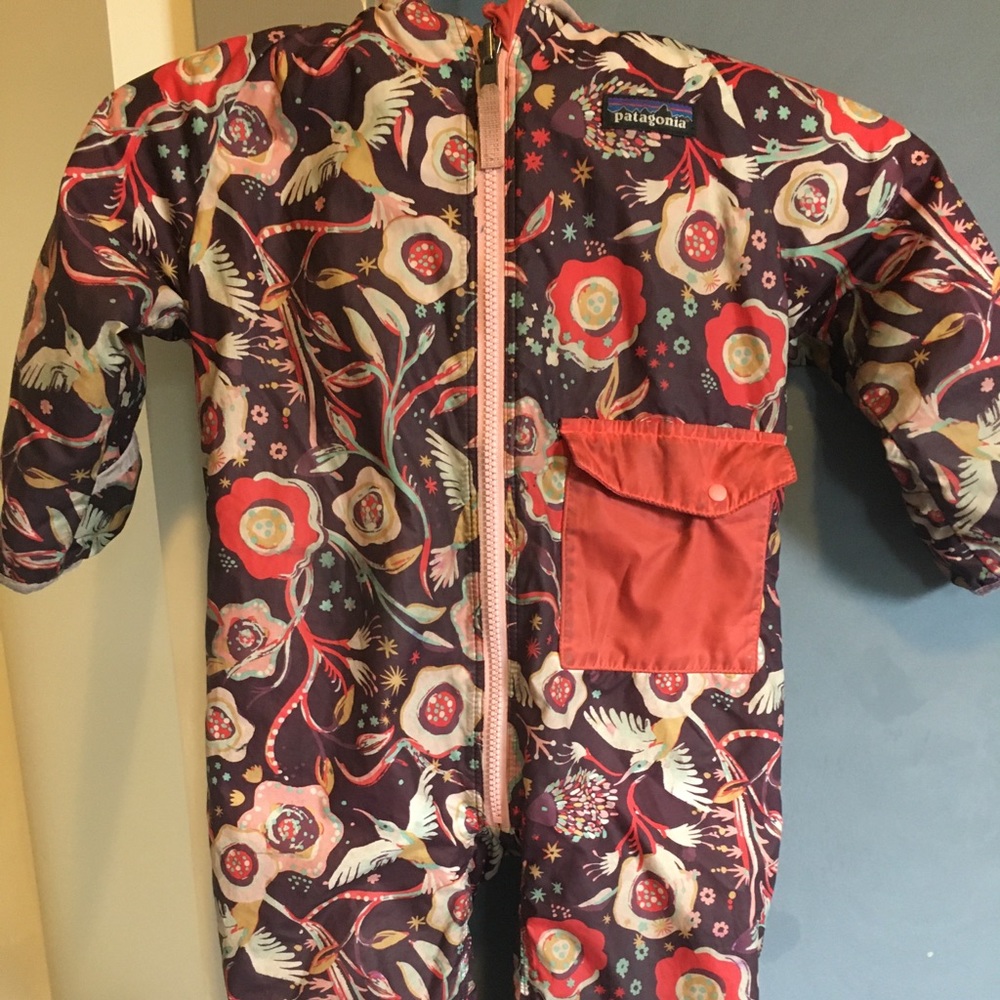 Patagonia Baby snowsuit 6-12 months